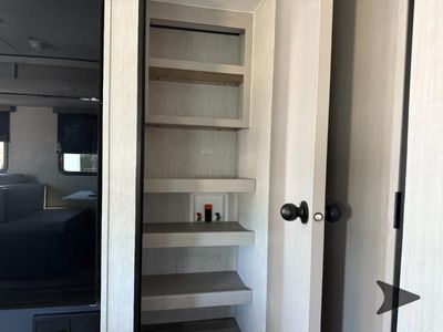 2026 Coachmen RV Apex Ultra-Lite — photo 15 view