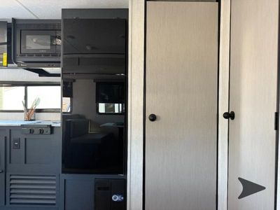 2026 Coachmen RV Apex Ultra-Lite — photo 14 view