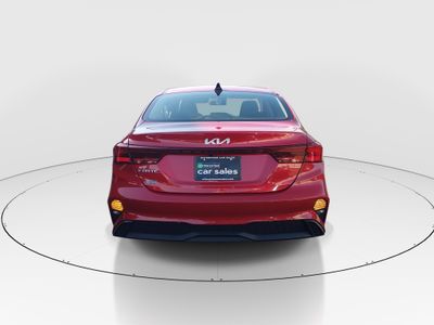 2024 Kia Forte - Photo 6