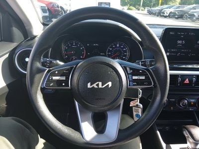 2024 Kia Forte - Photo 12