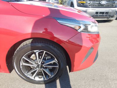 2024 Kia Forte - Photo 10