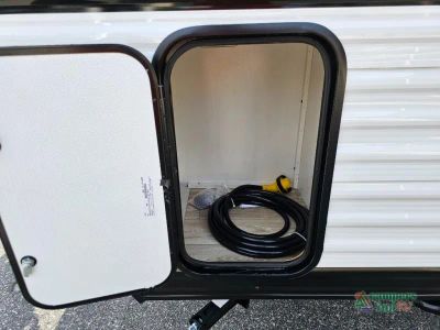 2027 Venture RV Campbound — photo 9 view