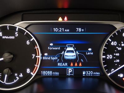 2025 Nissan Altima — photo 14 view