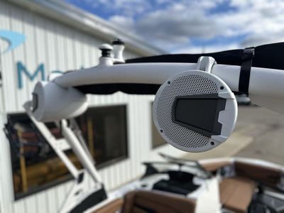 2025 Axis Wake Research T220 - Photo 9