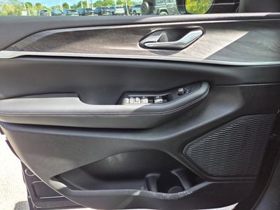 2026 Jeep Grand Cherokee — photo 14 view