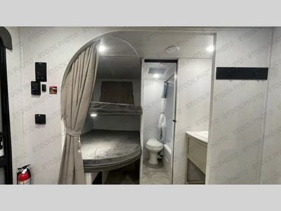 2025 Forest River RV Wildwood X-Lite - Photo 37