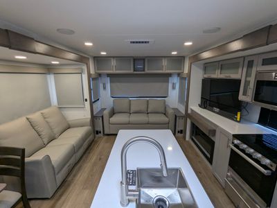 2026 Alliance RV Avenue — photo 26 view