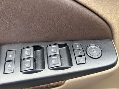 2019 Chevrolet Suburban - Photo 7