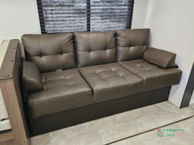 2027 Forest River Westbrook Luxury — photo 33 view