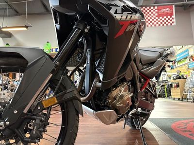2025 Honda Africa Twin - Photo 10