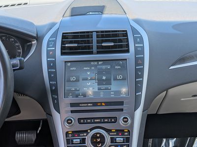2019 Lincoln MKZ - Photo 18