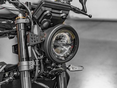 2026 Yamaha XSR900 - Photo 12