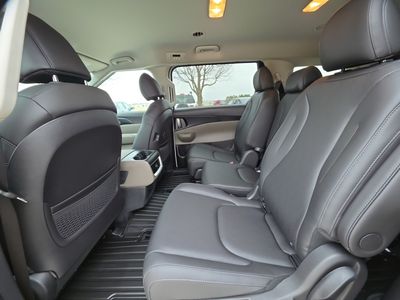 2026 Kia Carnival — photo 18 view