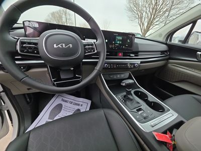 2026 Kia Carnival — photo 12 view
