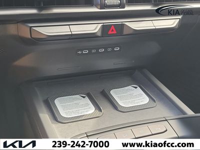 2027 Kia Telluride Hybrid - Photo 30