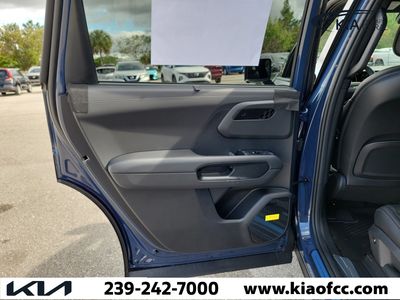 2027 Kia Telluride Hybrid - Photo 15