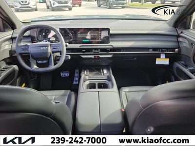 2027 Kia Telluride Hybrid - Photo 17