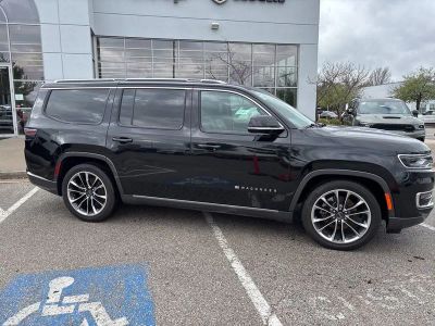 2022 Jeep Wagoneer - Photo 33