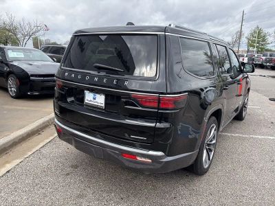 2022 Jeep Wagoneer - Photo 26