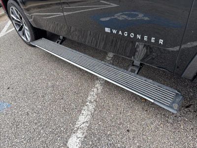2022 Jeep Wagoneer - Photo 3