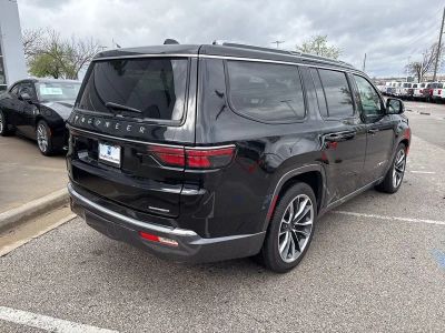 2022 Jeep Wagoneer - Photo 27