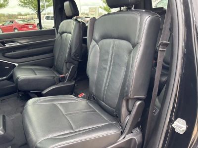 2022 Jeep Wagoneer - Photo 42