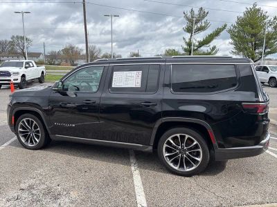 2022 Jeep Wagoneer - Photo 18