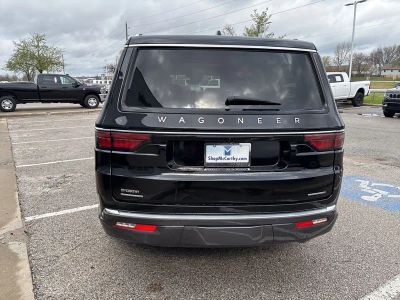 2022 Jeep Wagoneer - Photo 23