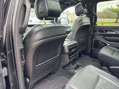2022 Jeep Wagoneer - Photo 40