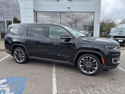 2022 Jeep Wagoneer - Photo 34