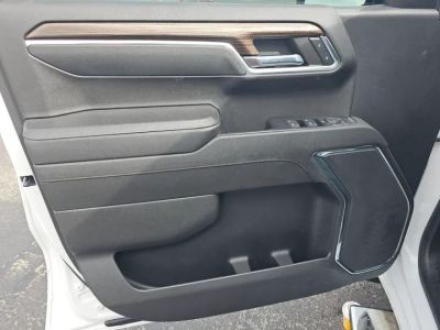 2023 Chevrolet Silverado 1500 — photo 7 view