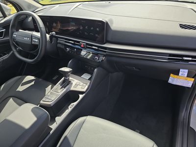 2026 Kia Sportage — photo 12 view
