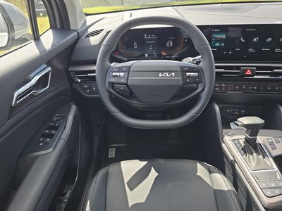 2026 Kia Sportage — photo 14 view
