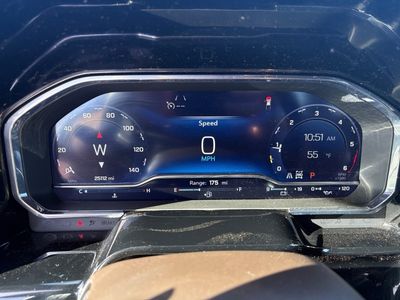 2024 Chevrolet Silverado 1500 — photo 10 view