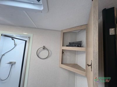 2026 Coachmen RV Leprechaun - Photo 32