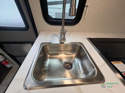 2026 Coachmen RV Leprechaun - Photo 14