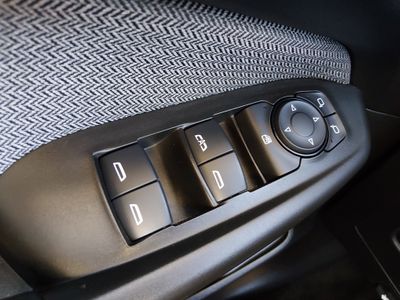 2025 Chevrolet Trailblazer - Photo 18