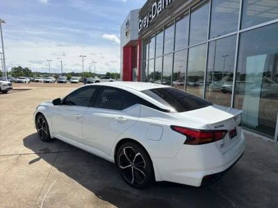2024 Nissan Altima - Photo 2