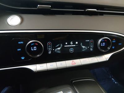 2025 Genesis GV70 - Photo 18