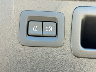 2026 Mazda CX-50 Hybrid — photo 13 view