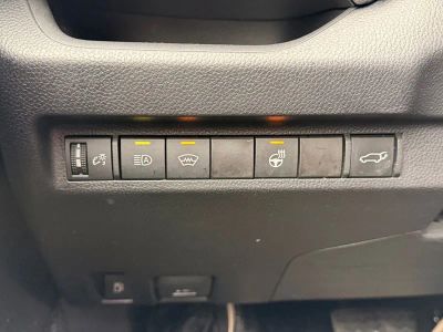 2024 Toyota RAV4 Hybrid XLE - Photo 16