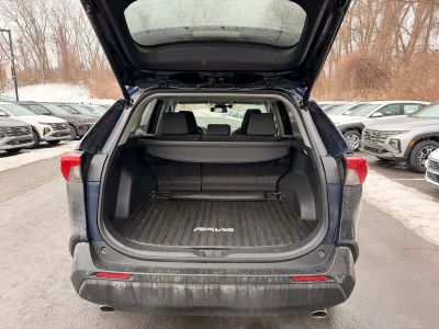 2024 Toyota RAV4 Hybrid XLE - Photo 33