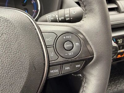 2024 Toyota RAV4 Hybrid XLE - Photo 18