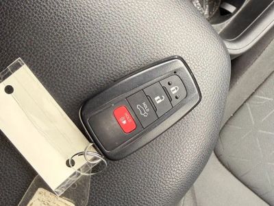 2024 Toyota RAV4 Hybrid XLE - Photo 29