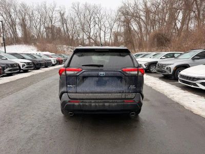 2024 Toyota RAV4 Hybrid XLE - Photo 6