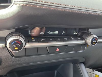 2026 Mazda Mazda3 - Photo 23