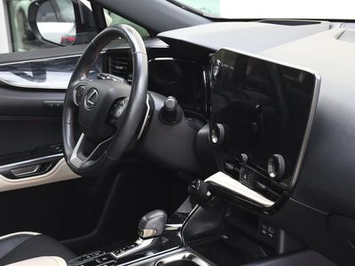 2023 Lexus NX - Photo 28