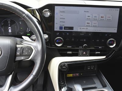 2023 Lexus NX - Photo 11