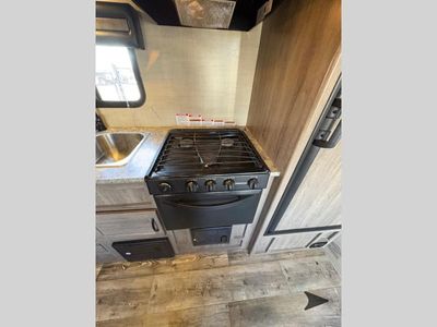2018 Pacific Coachworks Ragen - Photo 25