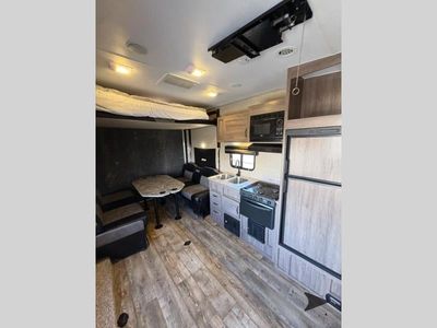 2018 Pacific Coachworks Ragen - Photo 13